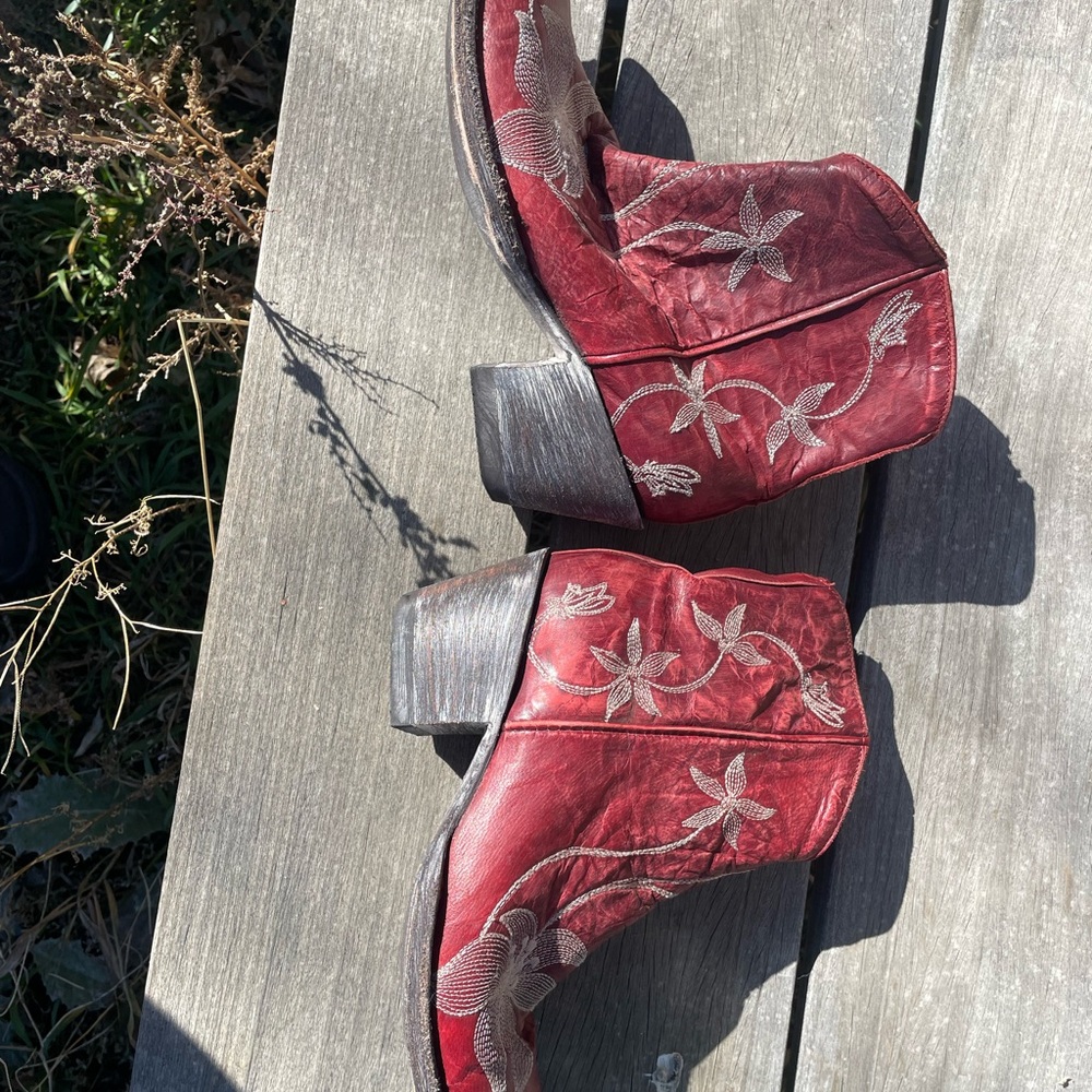 Old Gringo Black and Brown Cowboy Boots - Picture 2 of 7